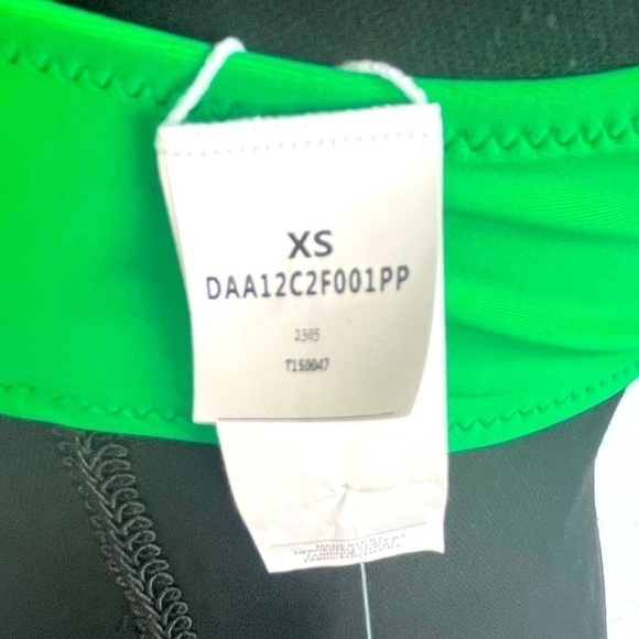 Cupshe Bikini Top size XS Green Knot Tie Front (Top Only) New with Tags - Picture 5 of 9